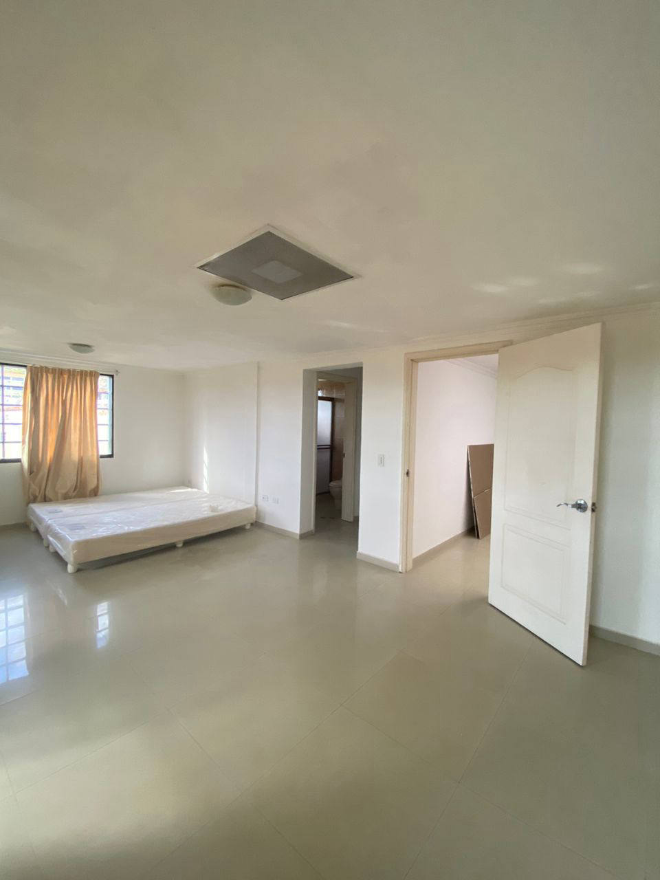 Будинок, 2745 м², 65 000$ — FAKTOR